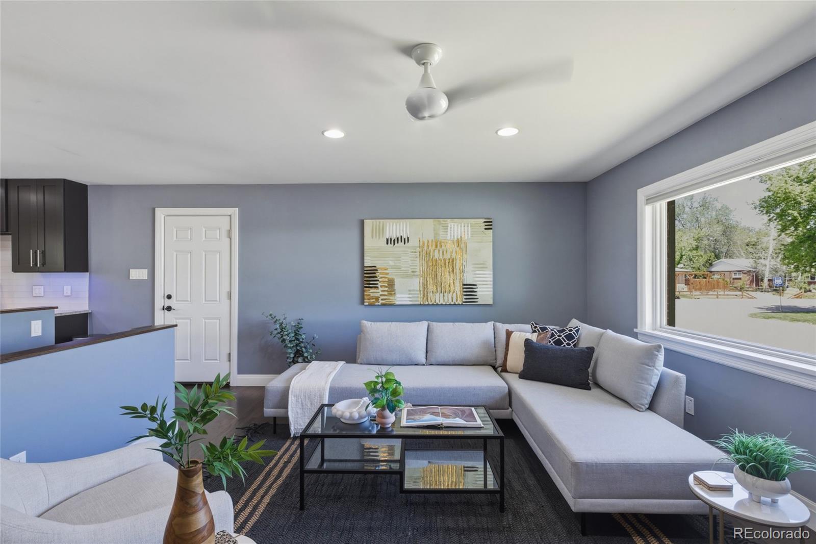 6179 Iris Way
