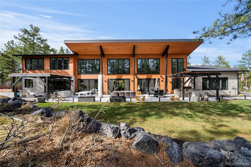 Photo of 1188 Sky View Lane, Larkspur, CO 80118 (MLS # 2750613)