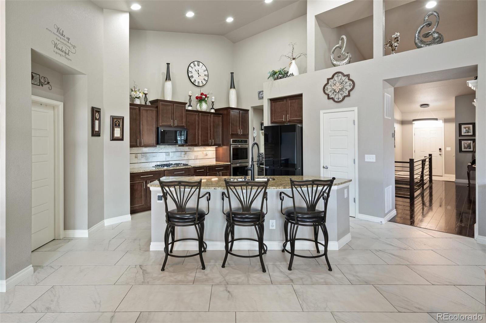 8841 Peakview Avenue