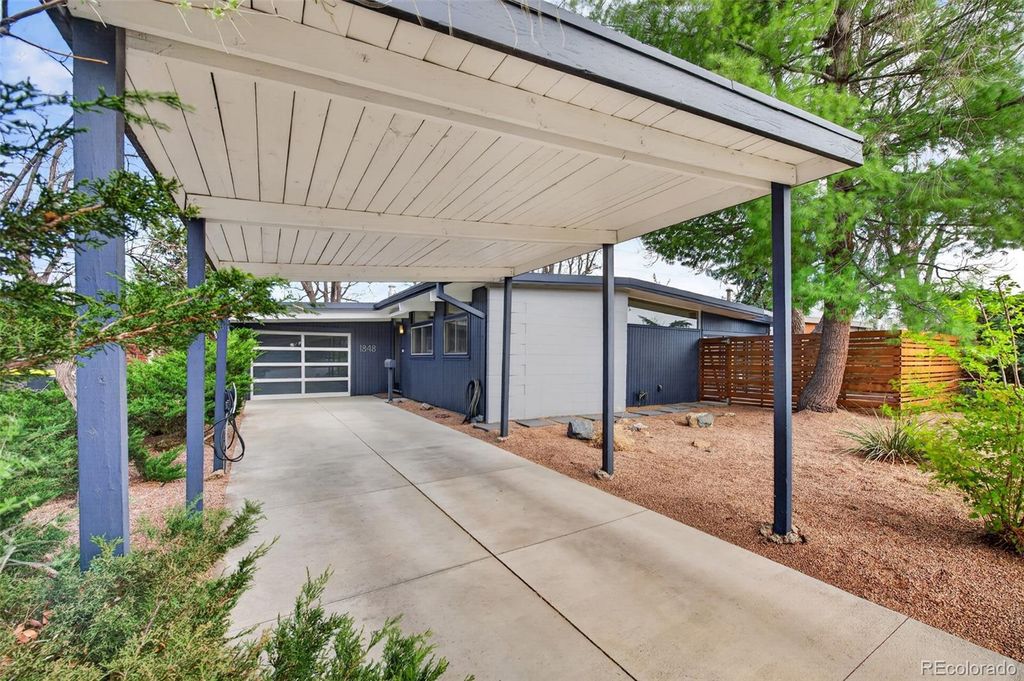 Photo of 1848 S Jasmine Street, Denver, CO 80224 (MLS # 8336486)