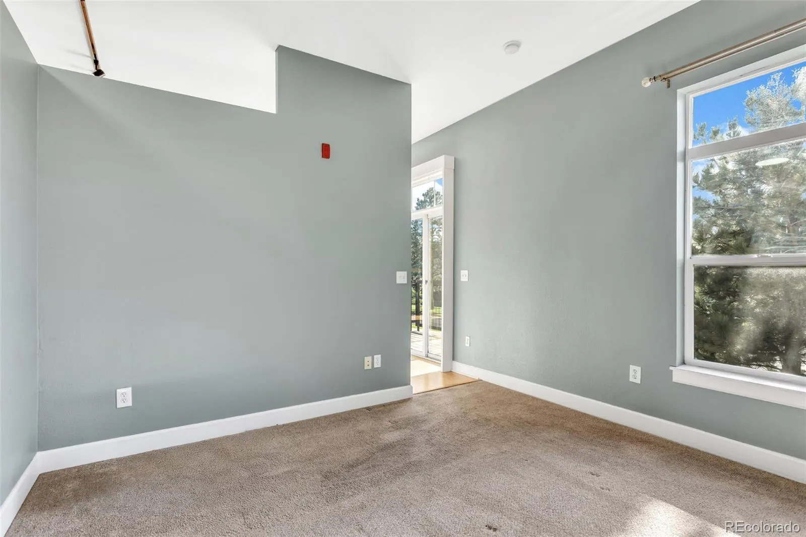 Englewood, Colorado 80111, United States, 1 Bedroom Bedrooms, ,2 BathroomsBathrooms,Residential,Active,217578