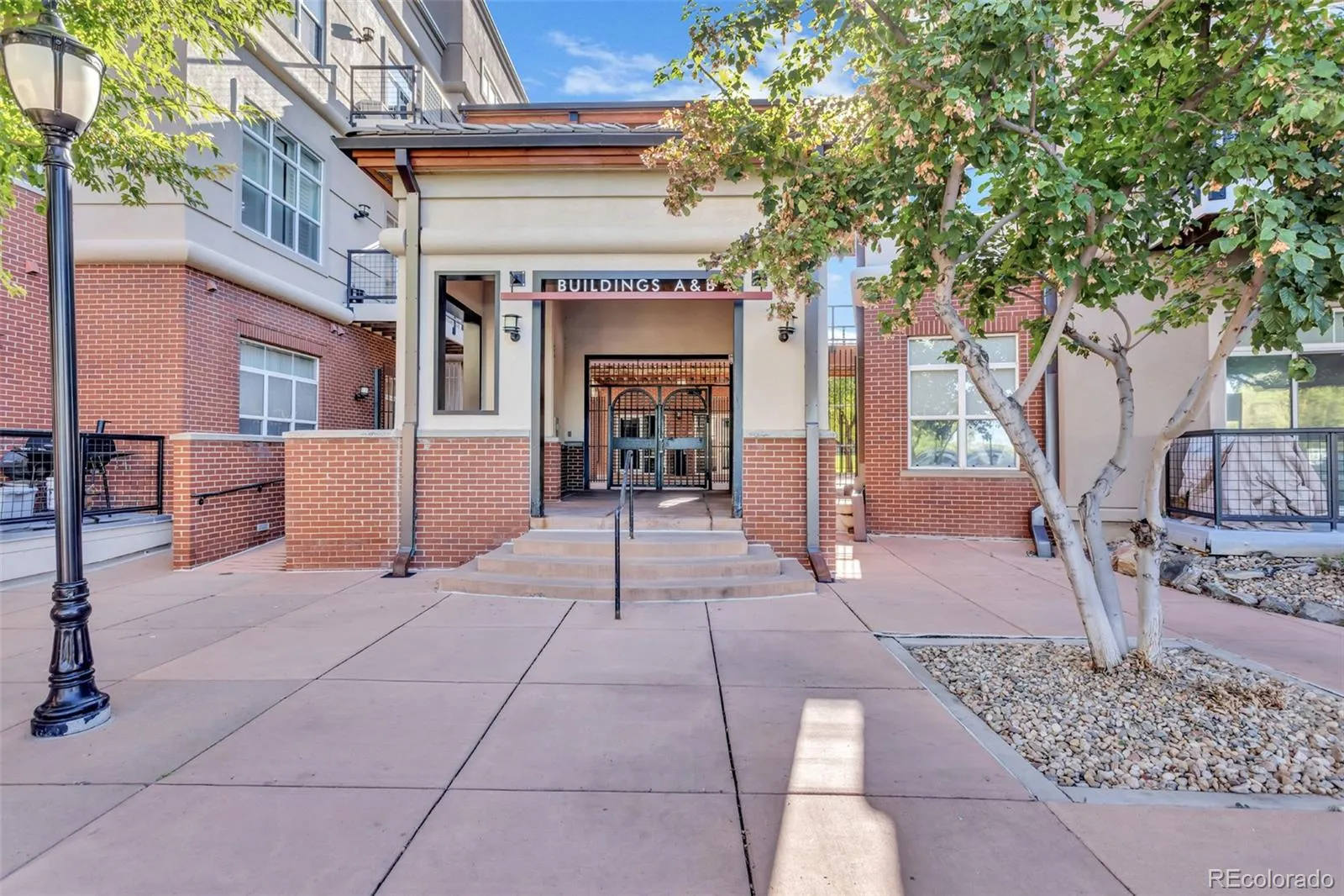 Englewood, Colorado 80111, United States, 1 Bedroom Bedrooms, ,2 BathroomsBathrooms,Residential,Active,217578