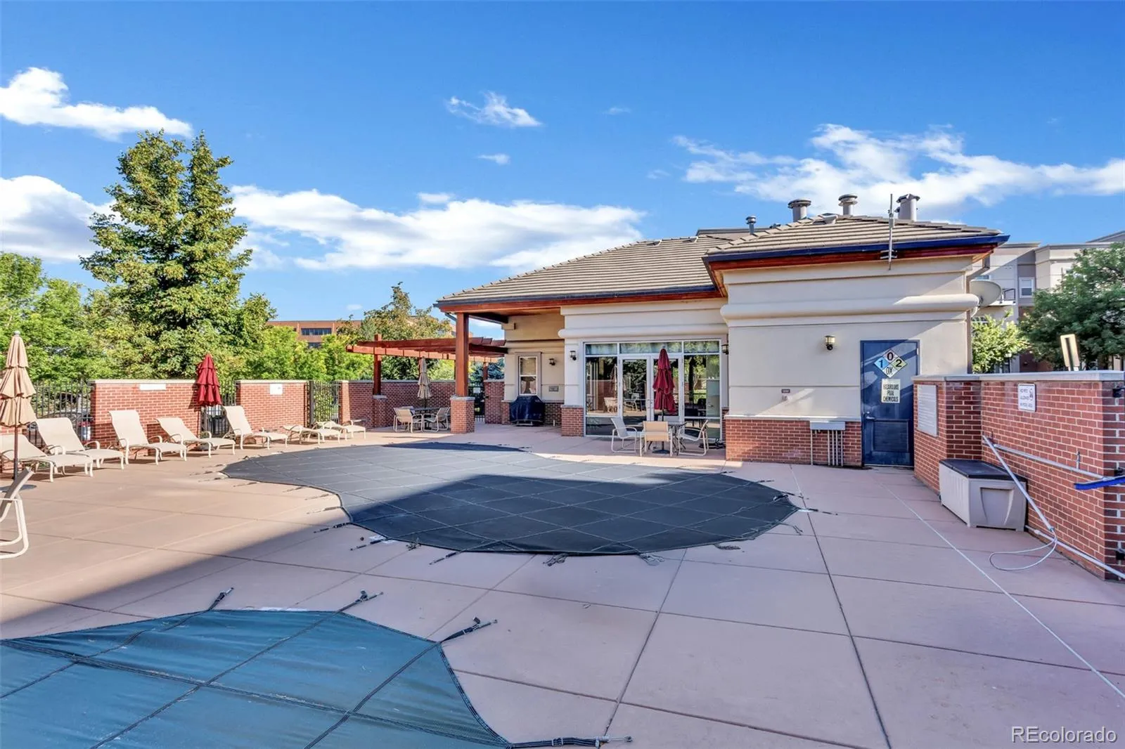 Englewood, Colorado 80111, United States, 1 Bedroom Bedrooms, ,2 BathroomsBathrooms,Residential,Active,217578