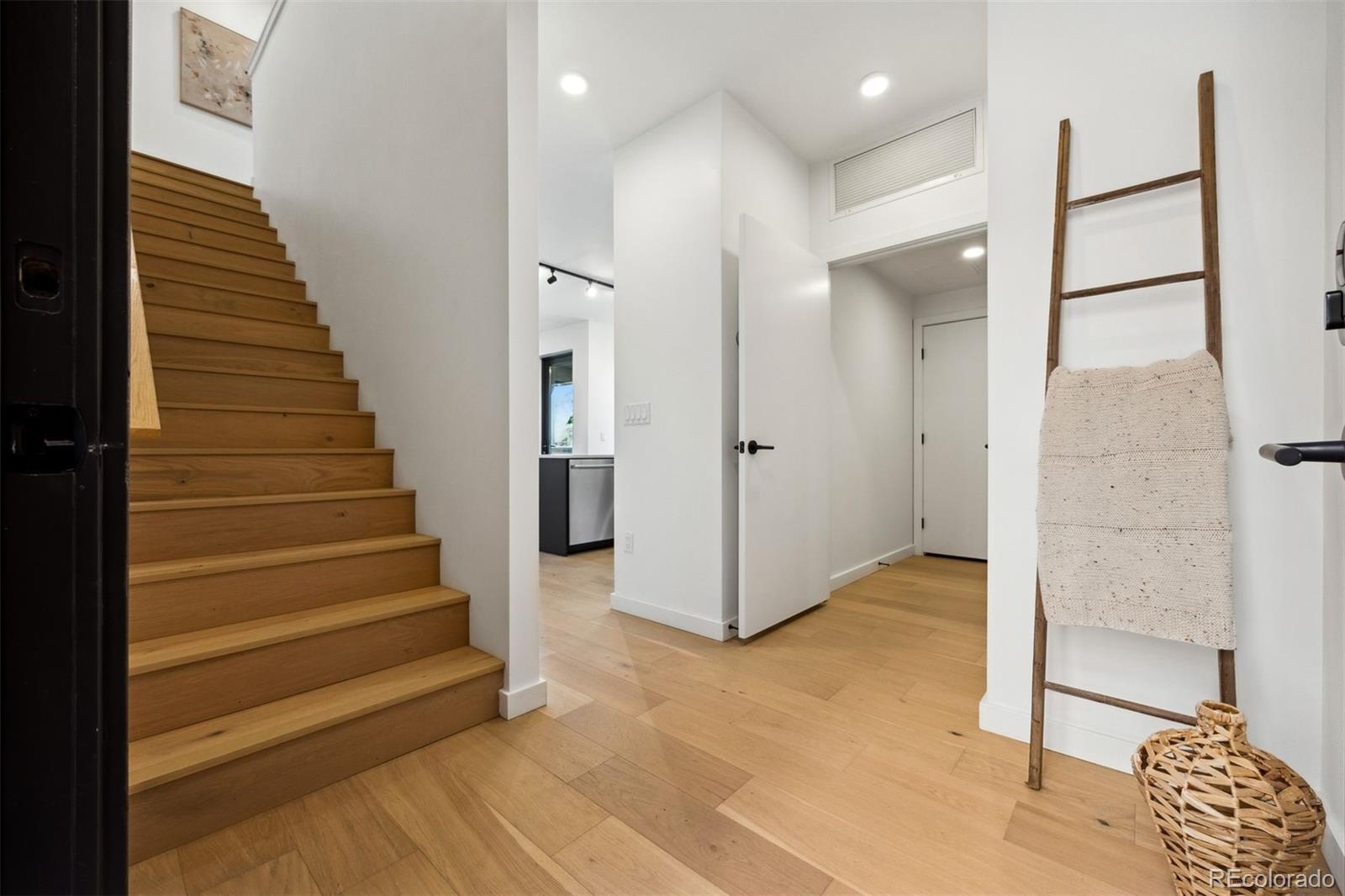 1601 Park Avenue 216, Denver, CO, 80218 1 1601 Park Avenue 216