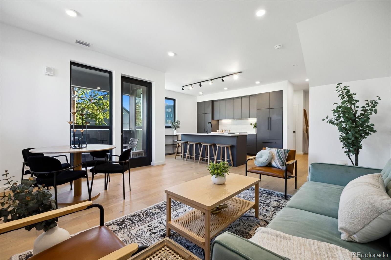 1601 Park Avenue 216, Denver, CO, 80218 4 1601 Park Avenue 216