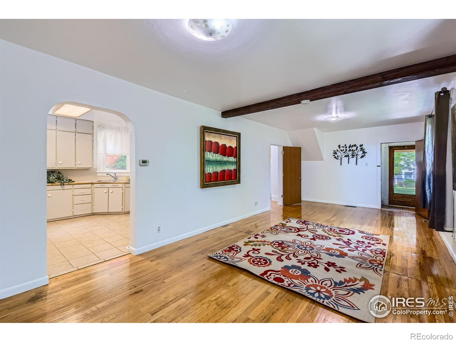 315 E Magnolia Street