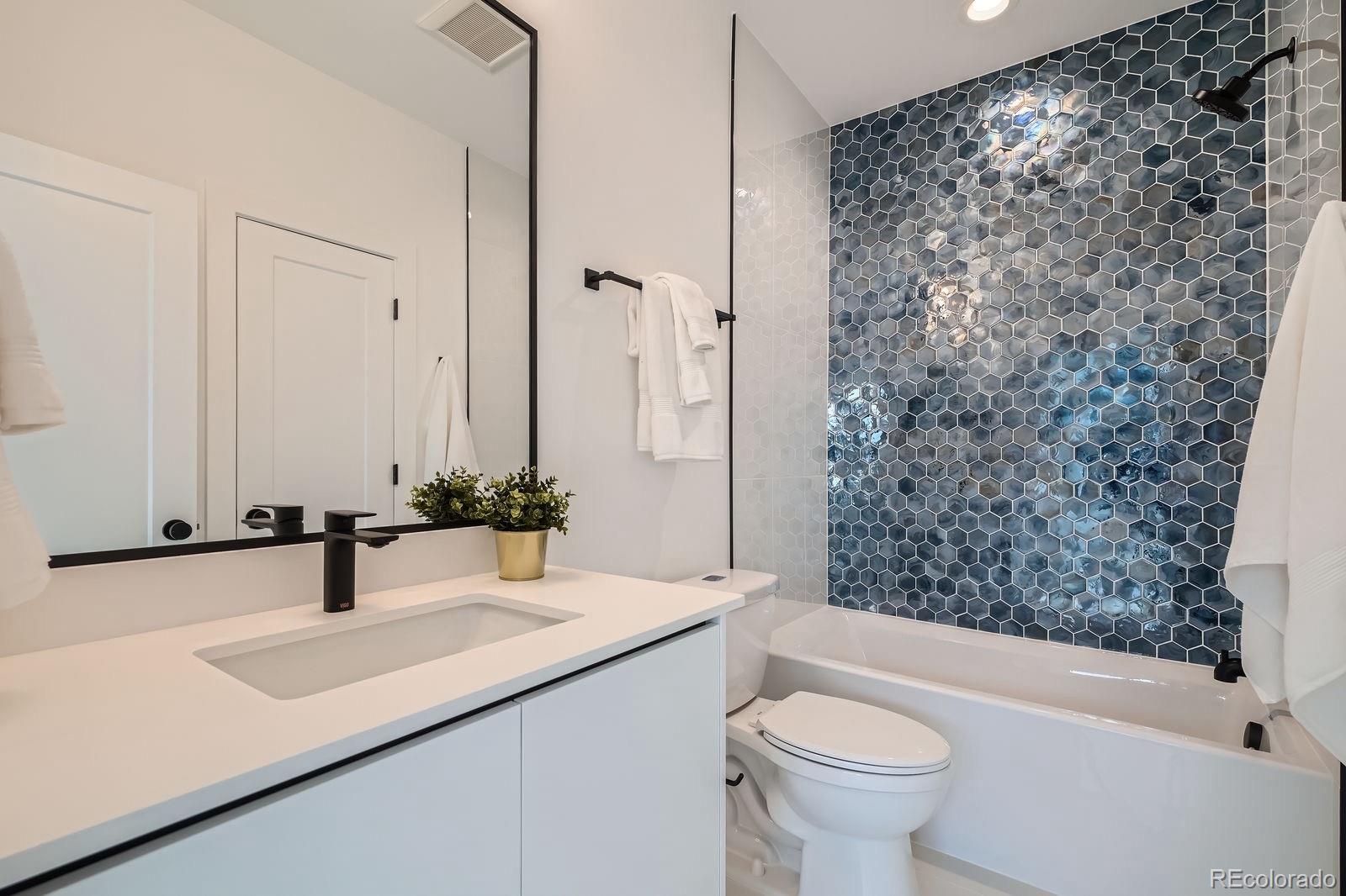 2128 Applewood Drive