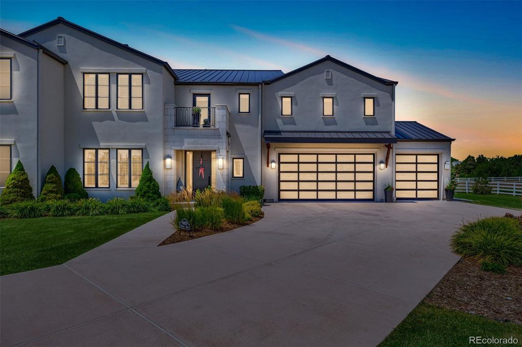 Photo of 15075 E Pinewood Place, Centennial, CO 80016 (MLS # 7962297)