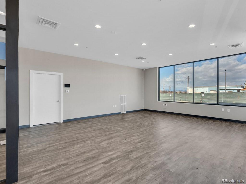 2801 N US Highway 85