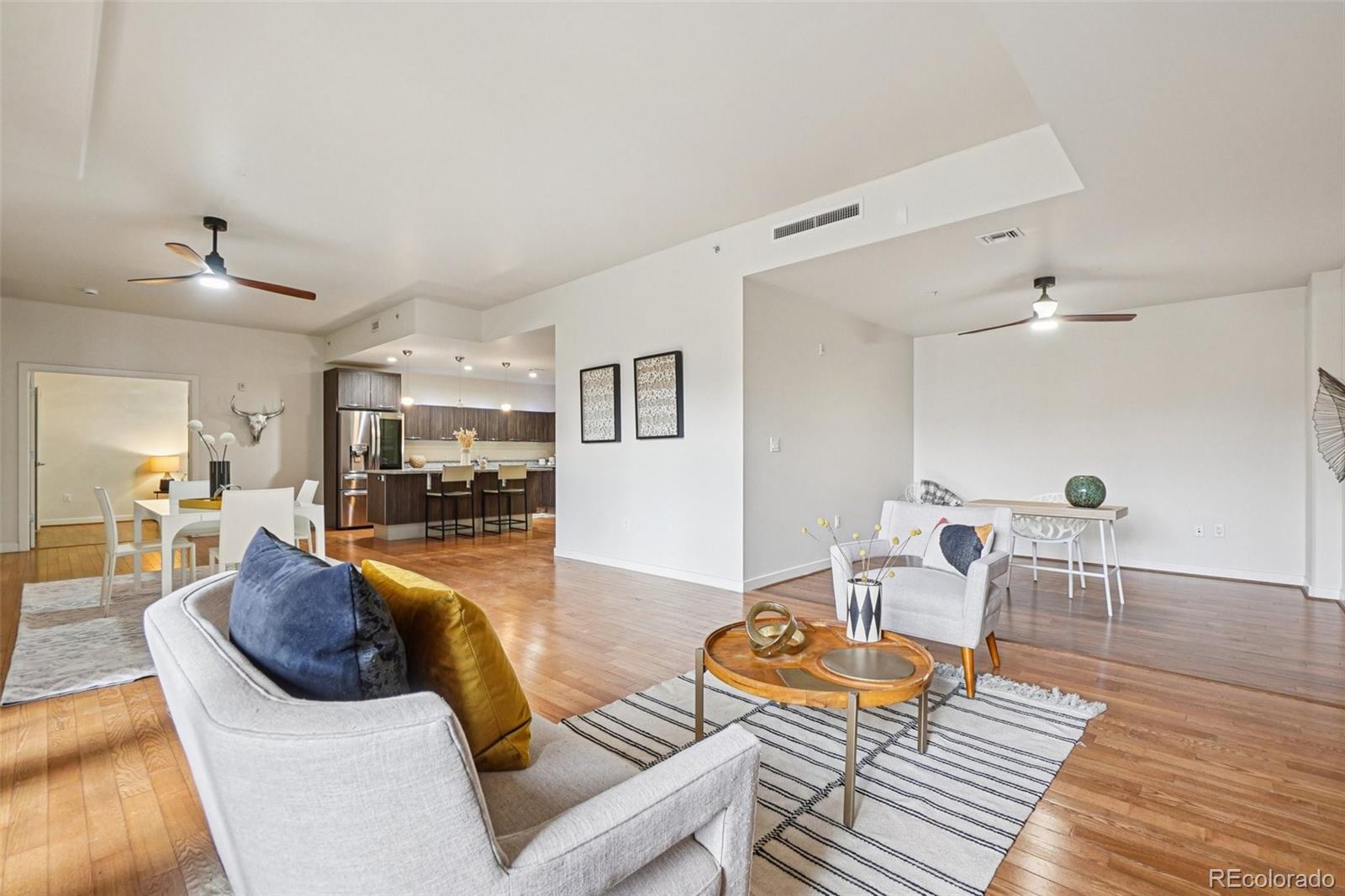 410 Acoma Street 206