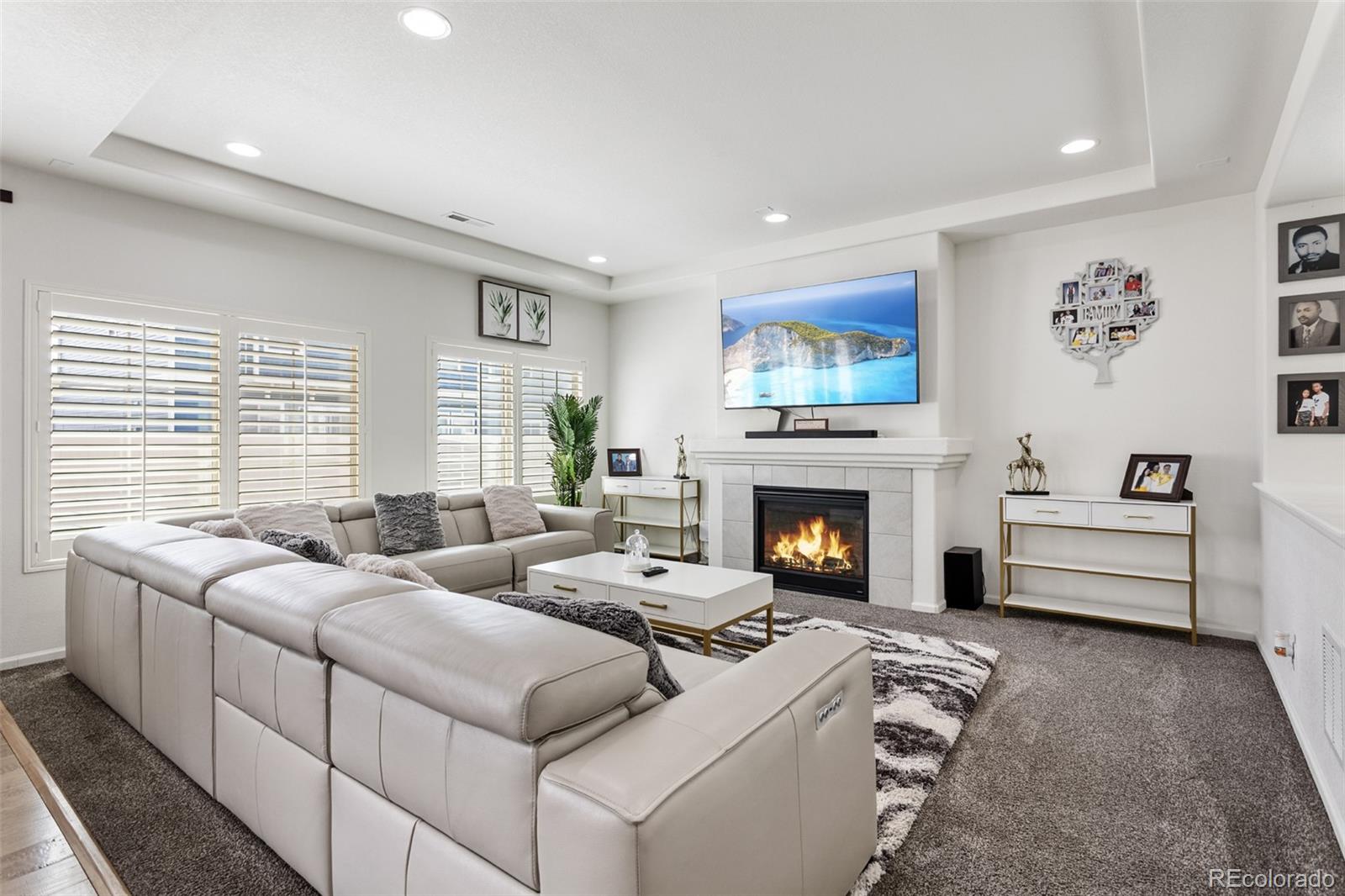 5298 Ventura Street, Denver, CO, 80249 2 5298 Ventura Street