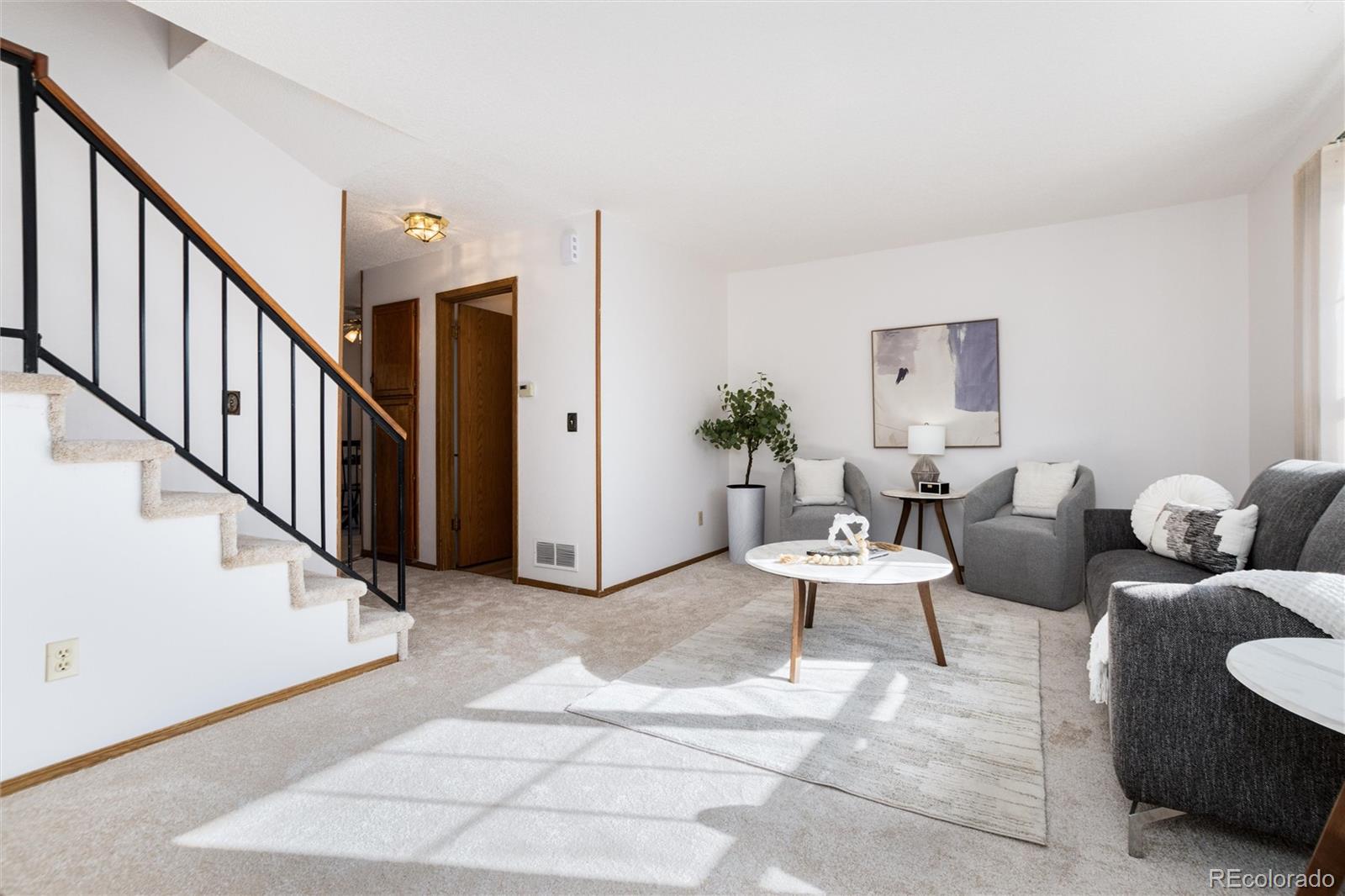 9256 W Ontario Drive