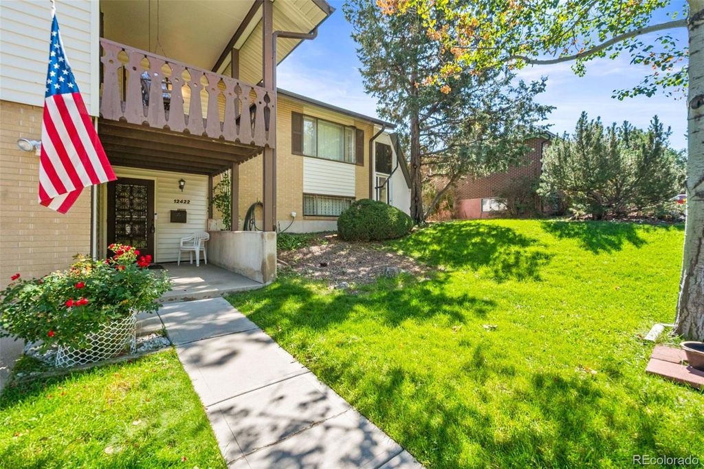 Photo of 12422 W Dakota Drive, Lakewood, CO 80228 (MLS # 4617539)