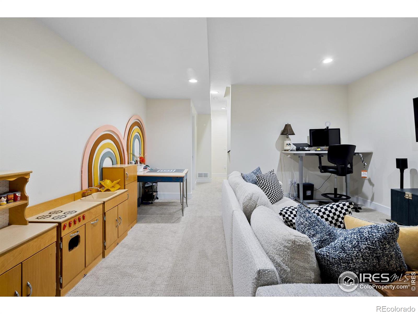 21452 E 60th Avenue, Aurora, CO, 80019 7 21452 E 60th Avenue