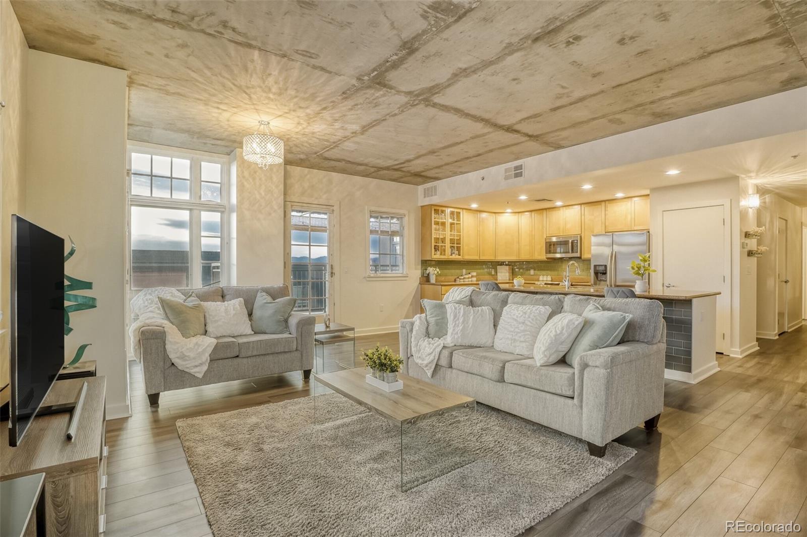 275 S Harrison Street 501