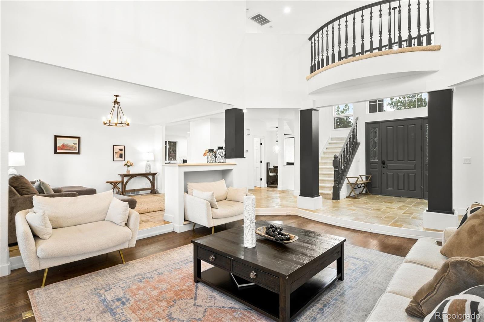 18520 Thunderbird Trail