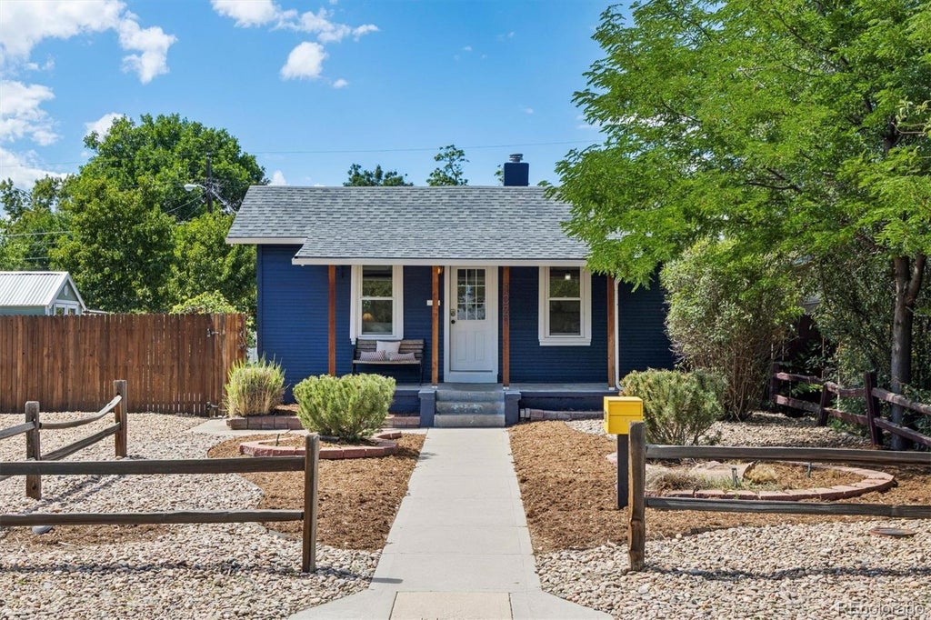 Photo of 1321 Tamarac Street, Denver, CO 80220 (MLS # 5139349)