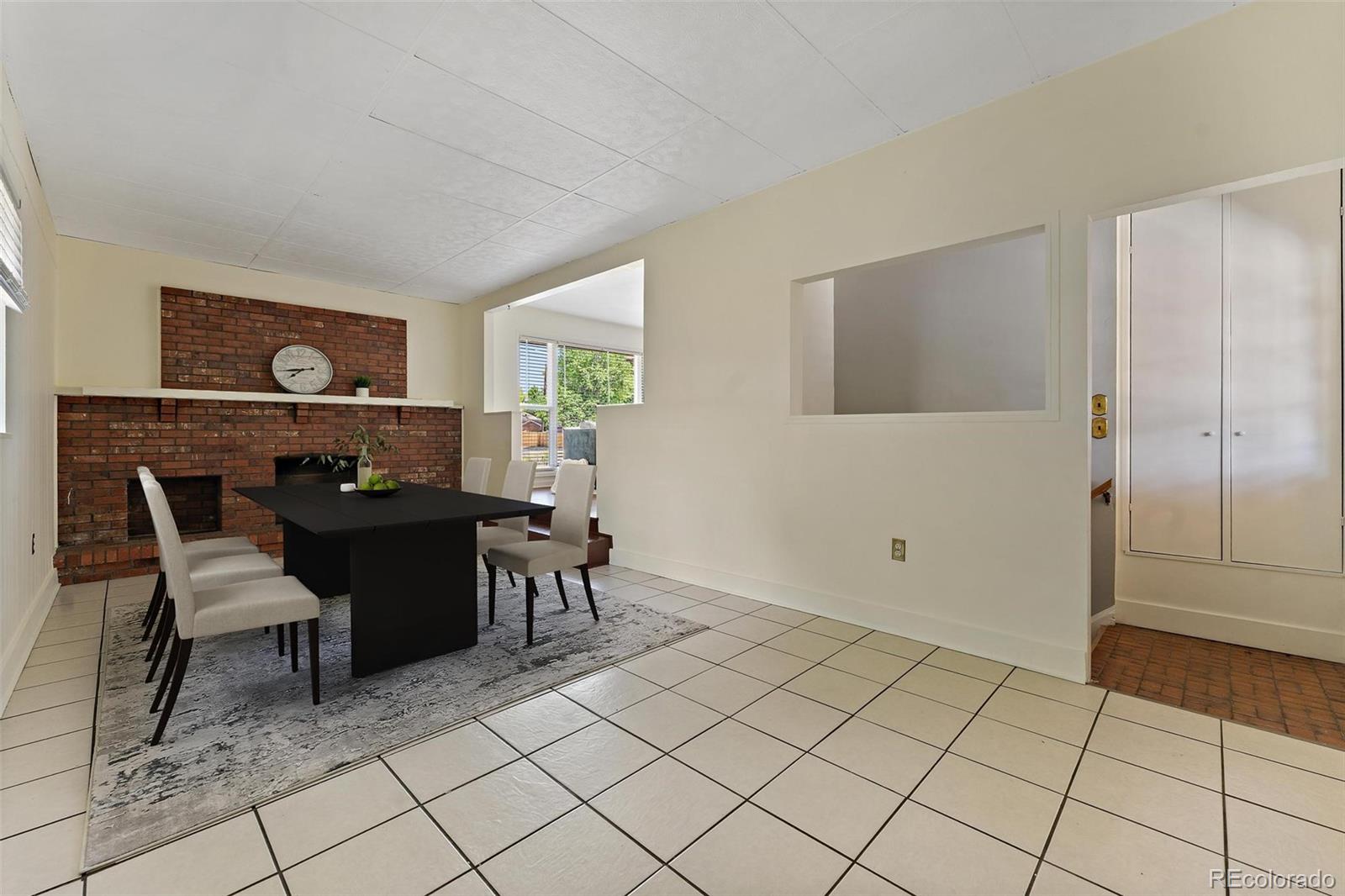 920 Emerson Circle