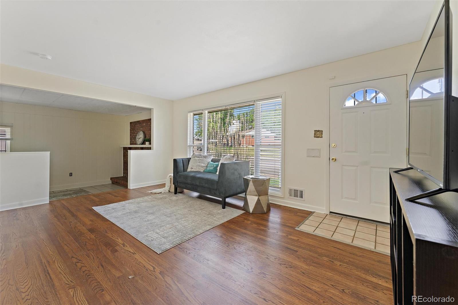 920 Emerson Circle