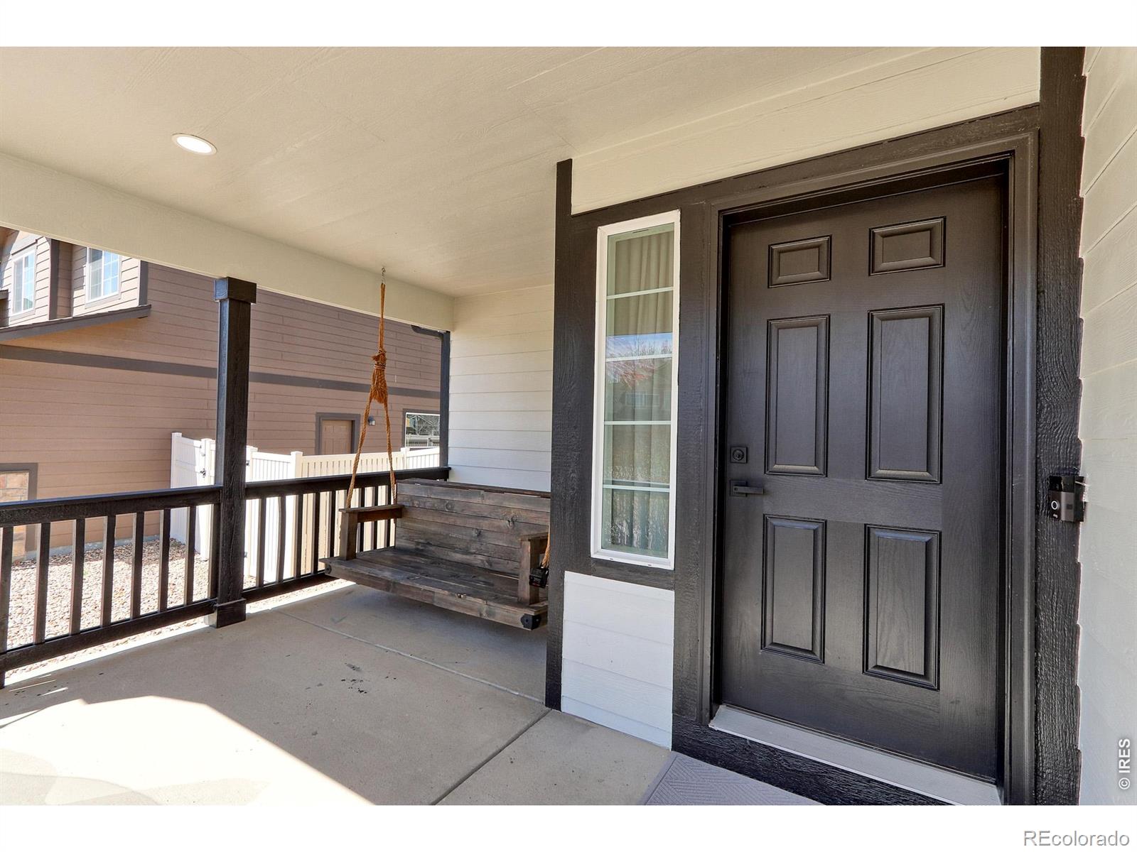 5749 Valley Vista Avenue