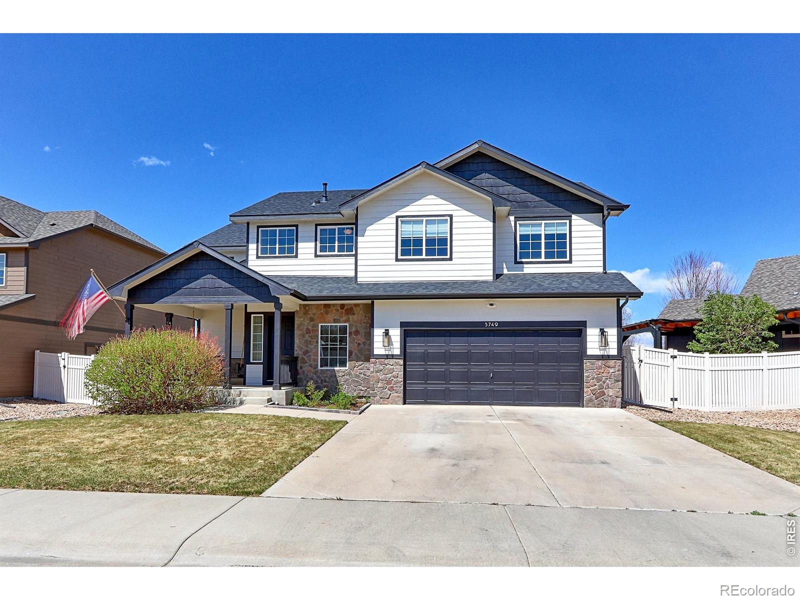 5749 Valley Vista Avenue