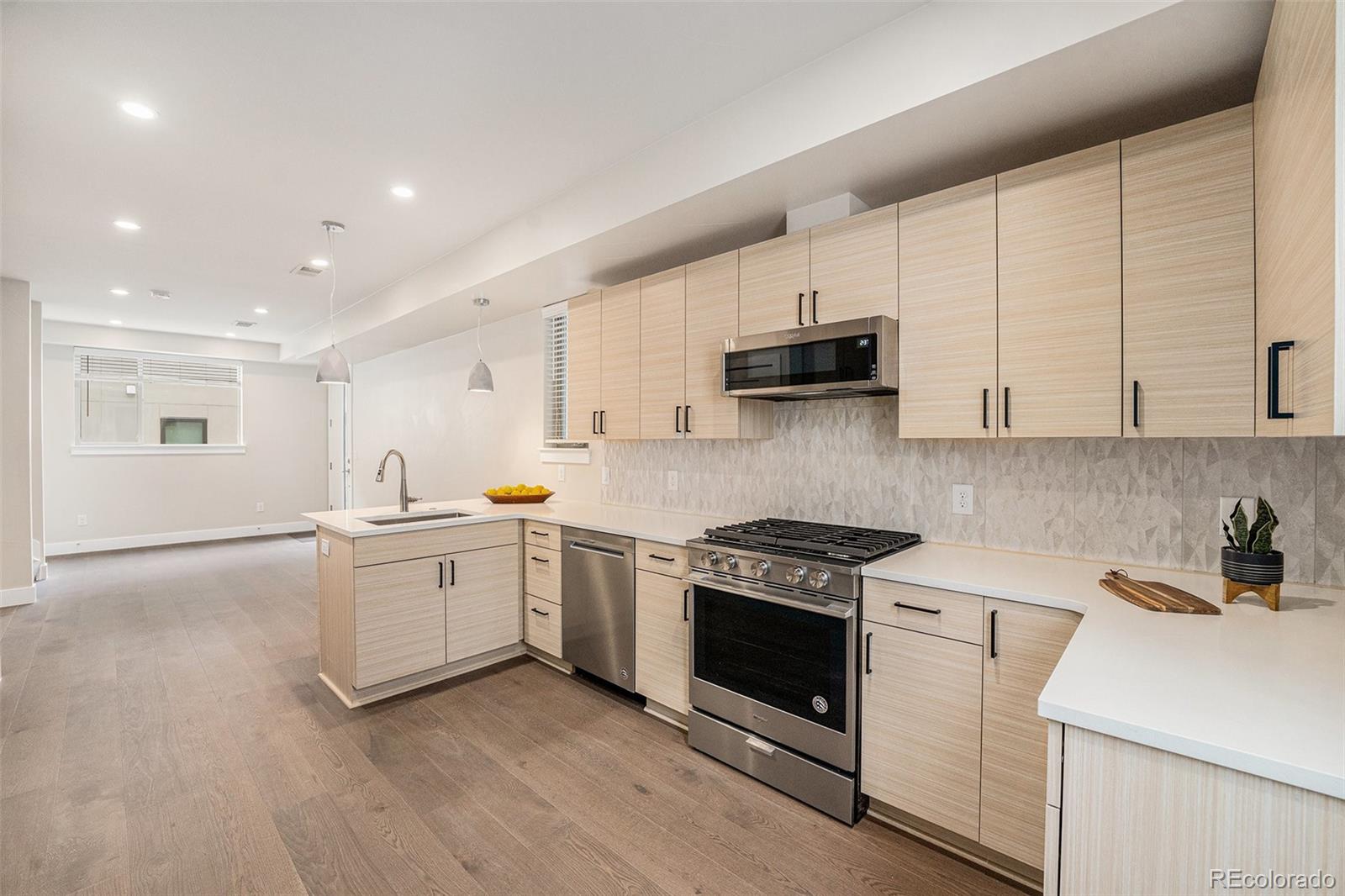409 Harrison Street 2