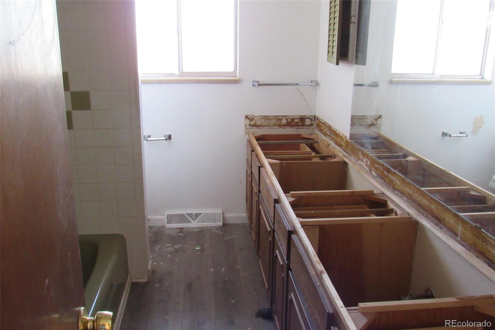 12835 E Nevada Avenue