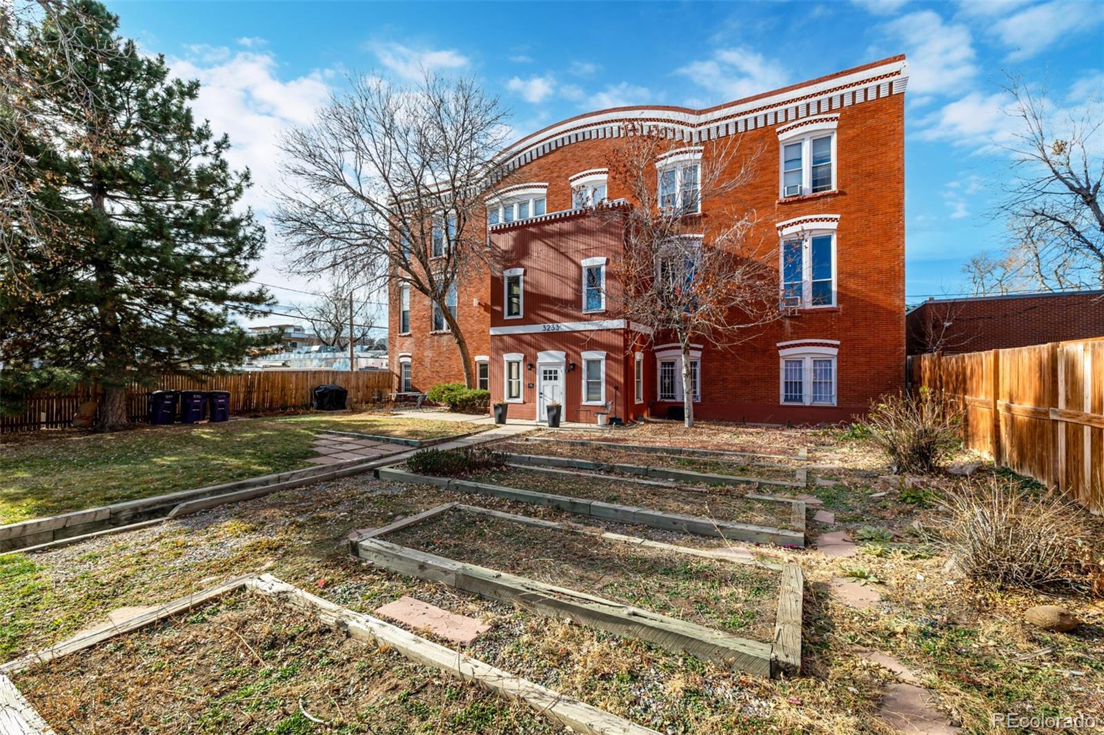 3233 Vallejo Street 1C