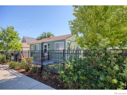 1000 Simpson St – Investment Home