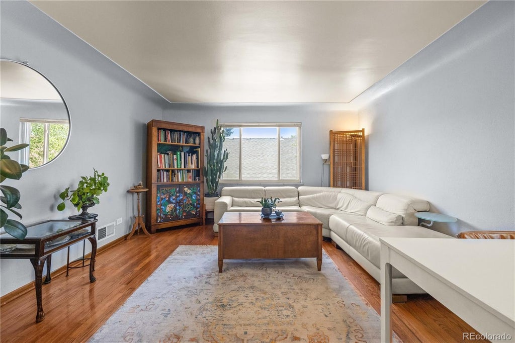 Photo of 468 S Sherman Street, Denver, CO 80209 (MLS # 2405799)