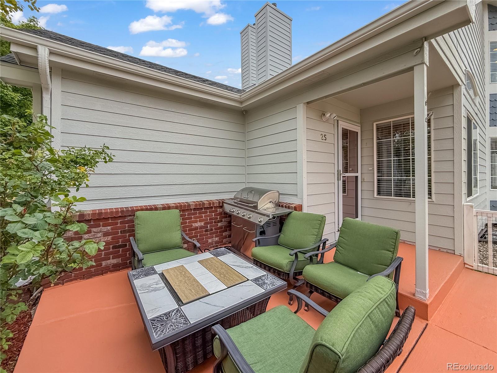 25 Lindenwood Circle