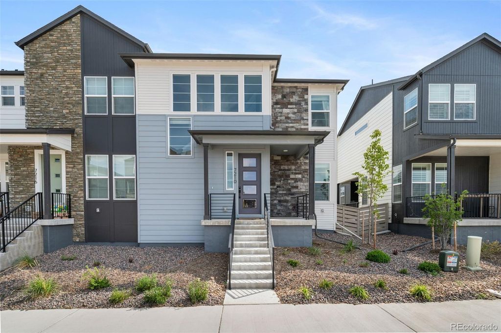 Photo of 7210 Watercress Drive, Littleton, CO 80125 (MLS # 9318639)