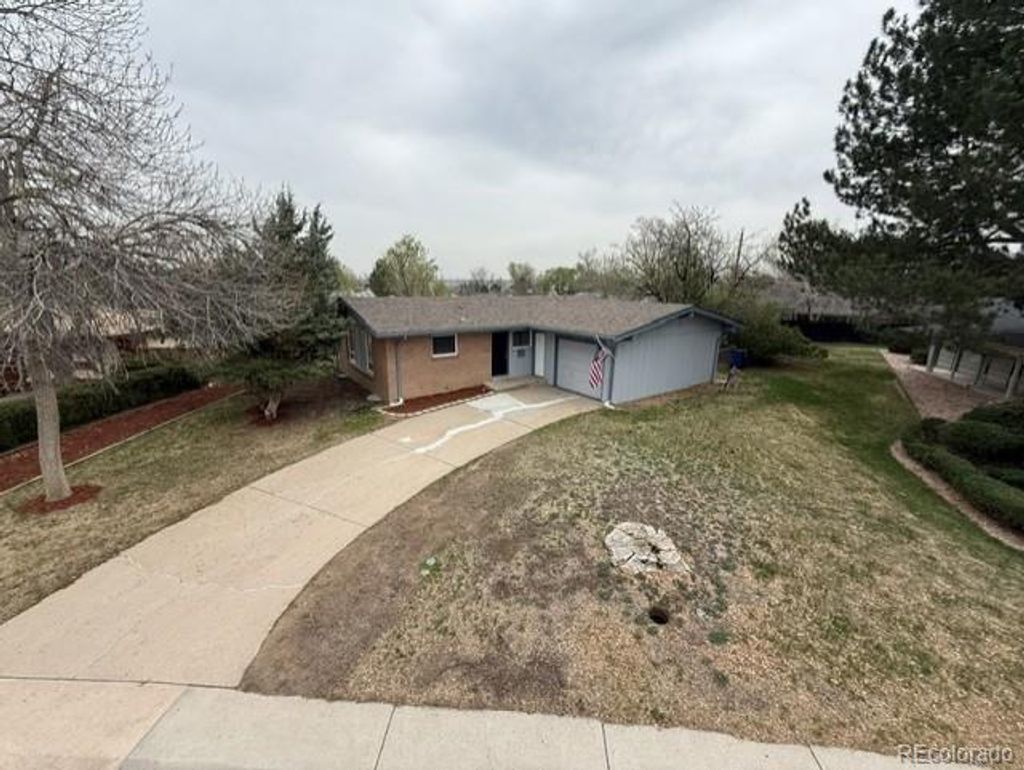 Photo of 5674 W Chestnut Avenue, Littleton, CO 80128 (MLS # 4748937)