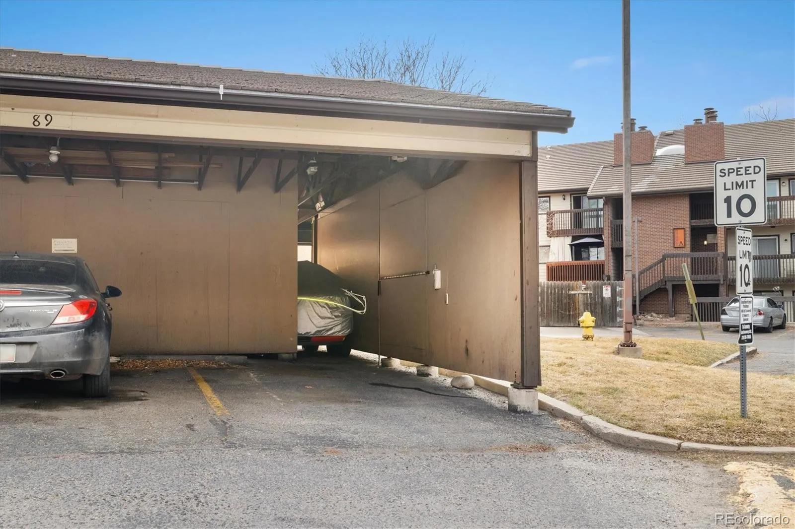 Aurora, Colorado 80011, United States, 1 Bedroom Bedrooms, ,1 BathroomBathrooms,Residential,Pending,88051