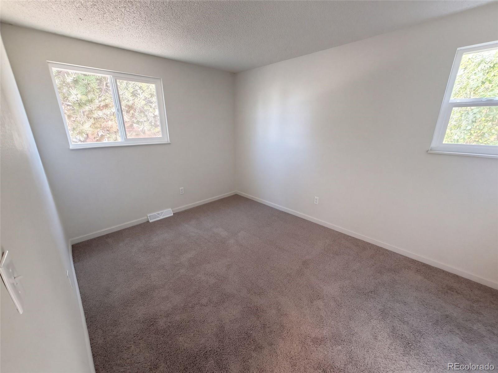 10955 Albion Drive