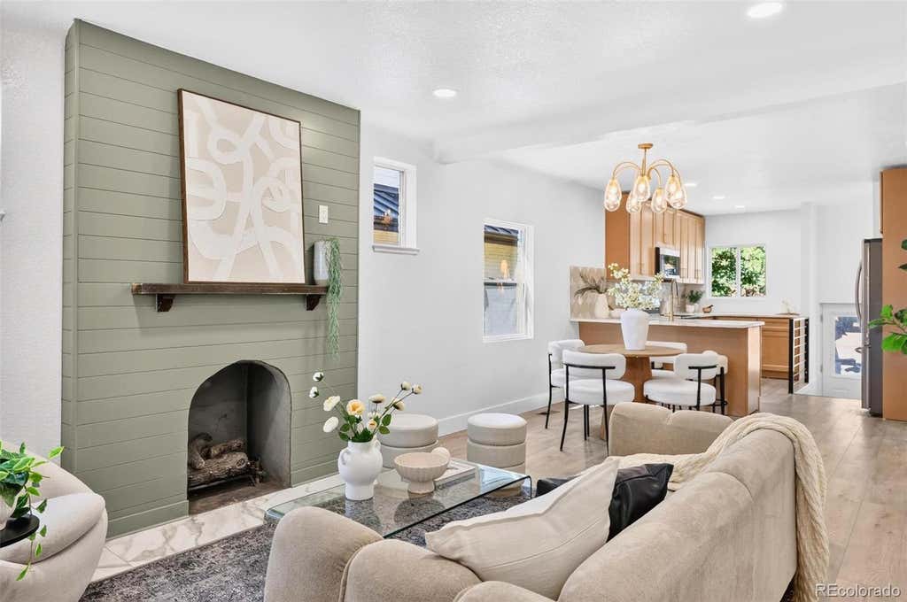 Photo of 2661 N Glencoe Street, Denver, CO 80207 (MLS # 3435414)