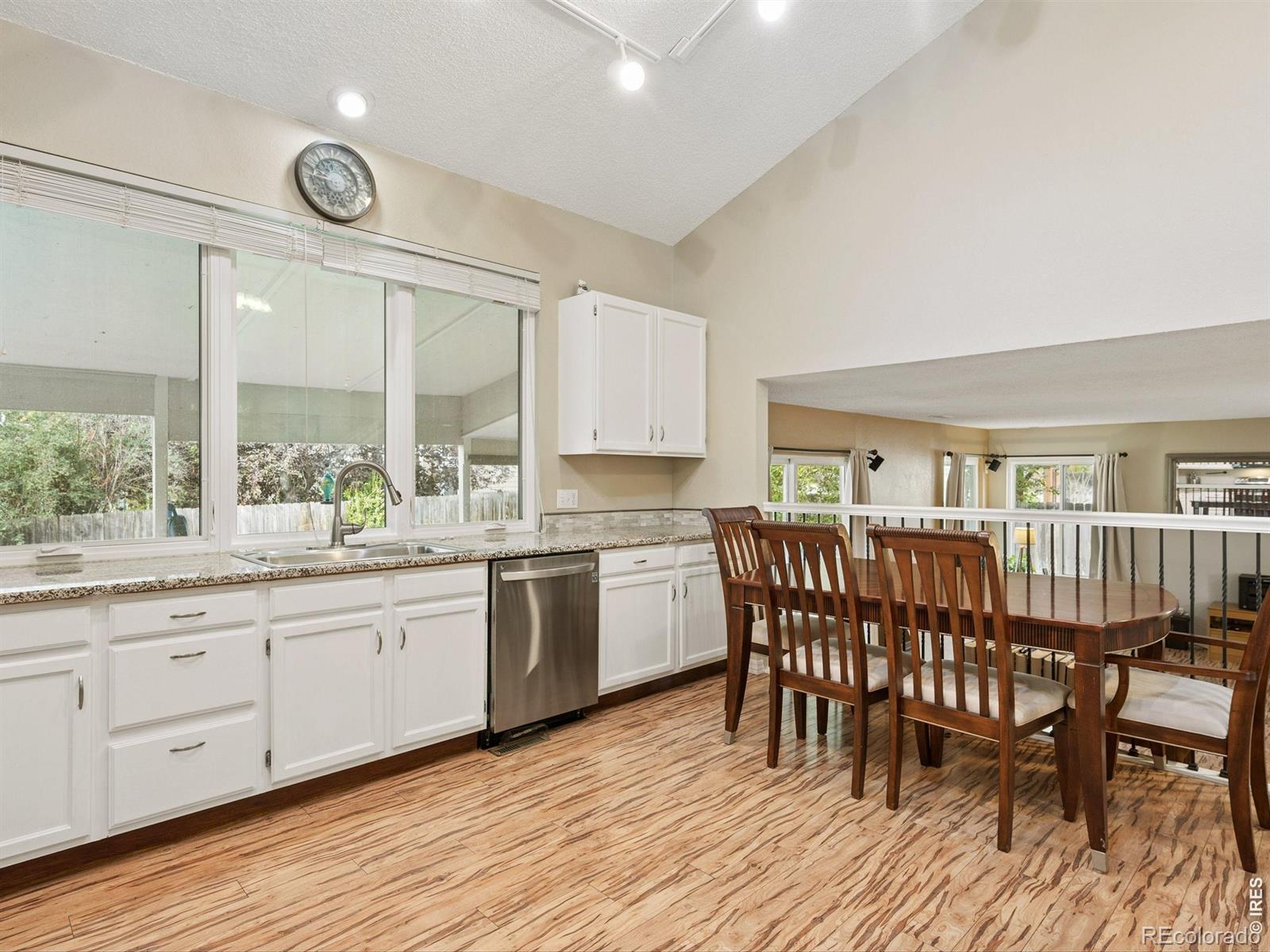 9857 Grove Circle