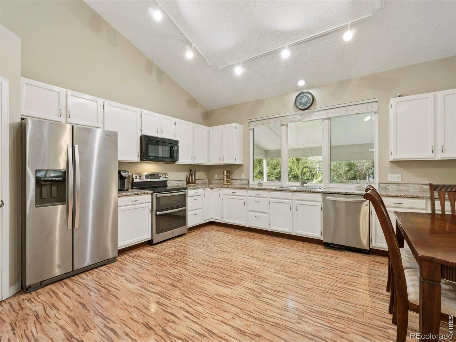 9857 Grove Circle