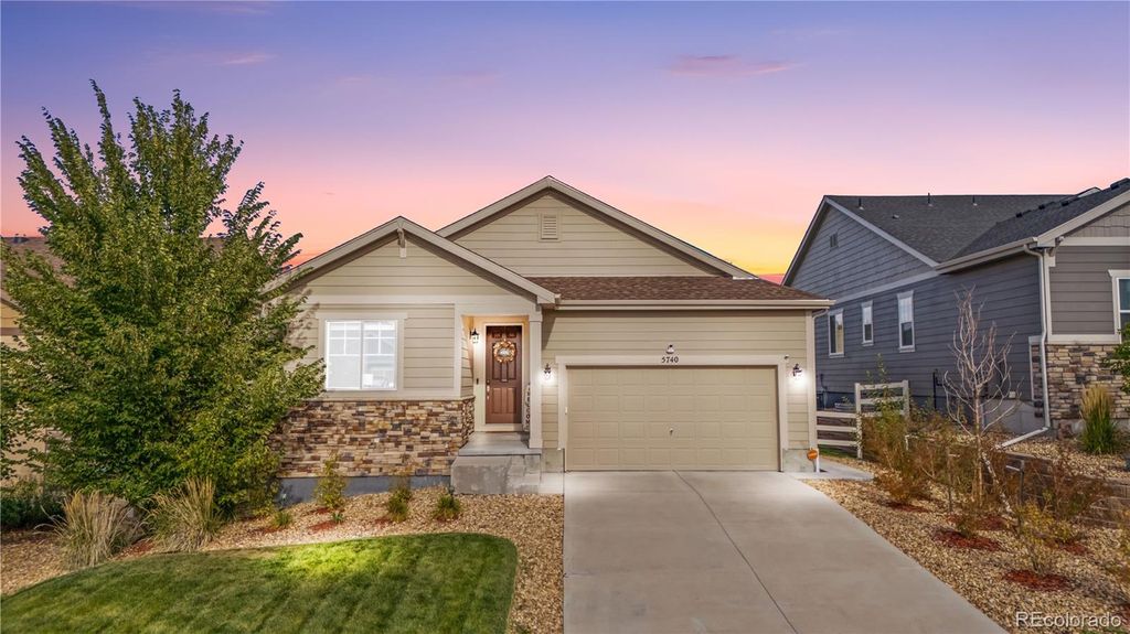 Photo of 5740 Berry Ridge Way, Castle Rock, CO 80104 (MLS # 4975650)