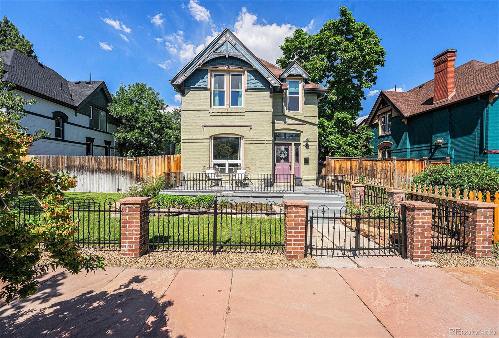 2831 N Humboldt Street