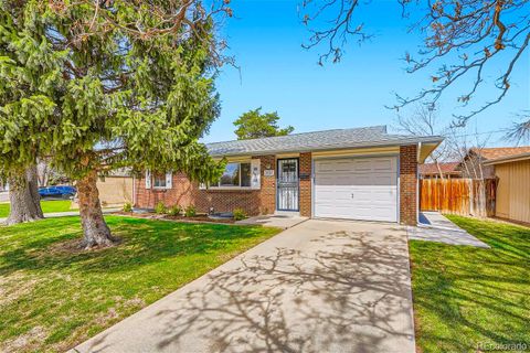 2121 Valley View Drive, Denver, CO 80221 - #: 4137530