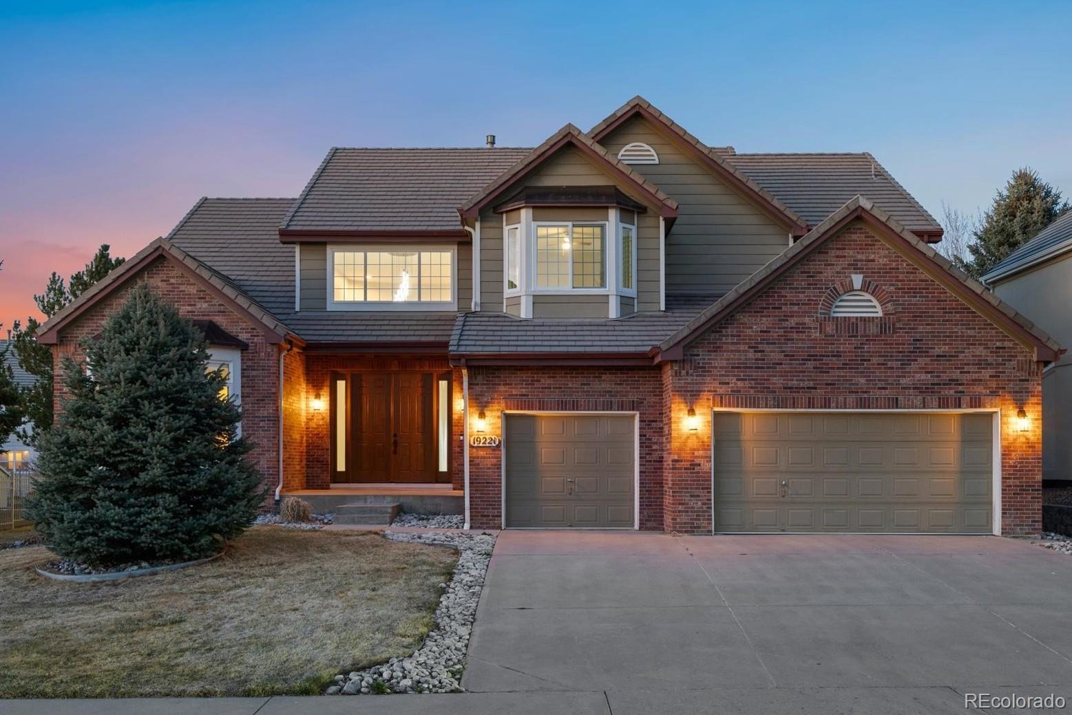 19221 E Maplewood Place