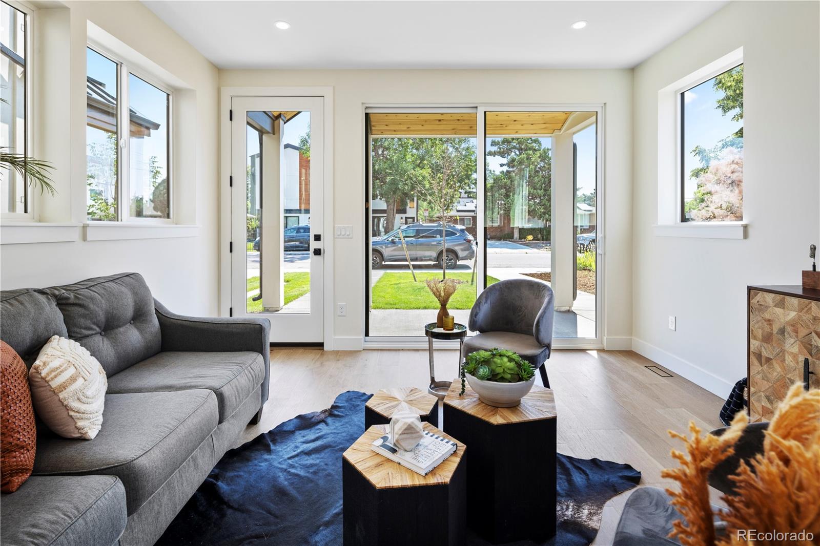 1415 N Zenobia Street