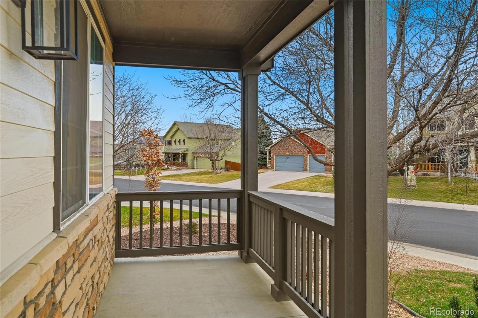 6718 Thistle Ridge Avenue