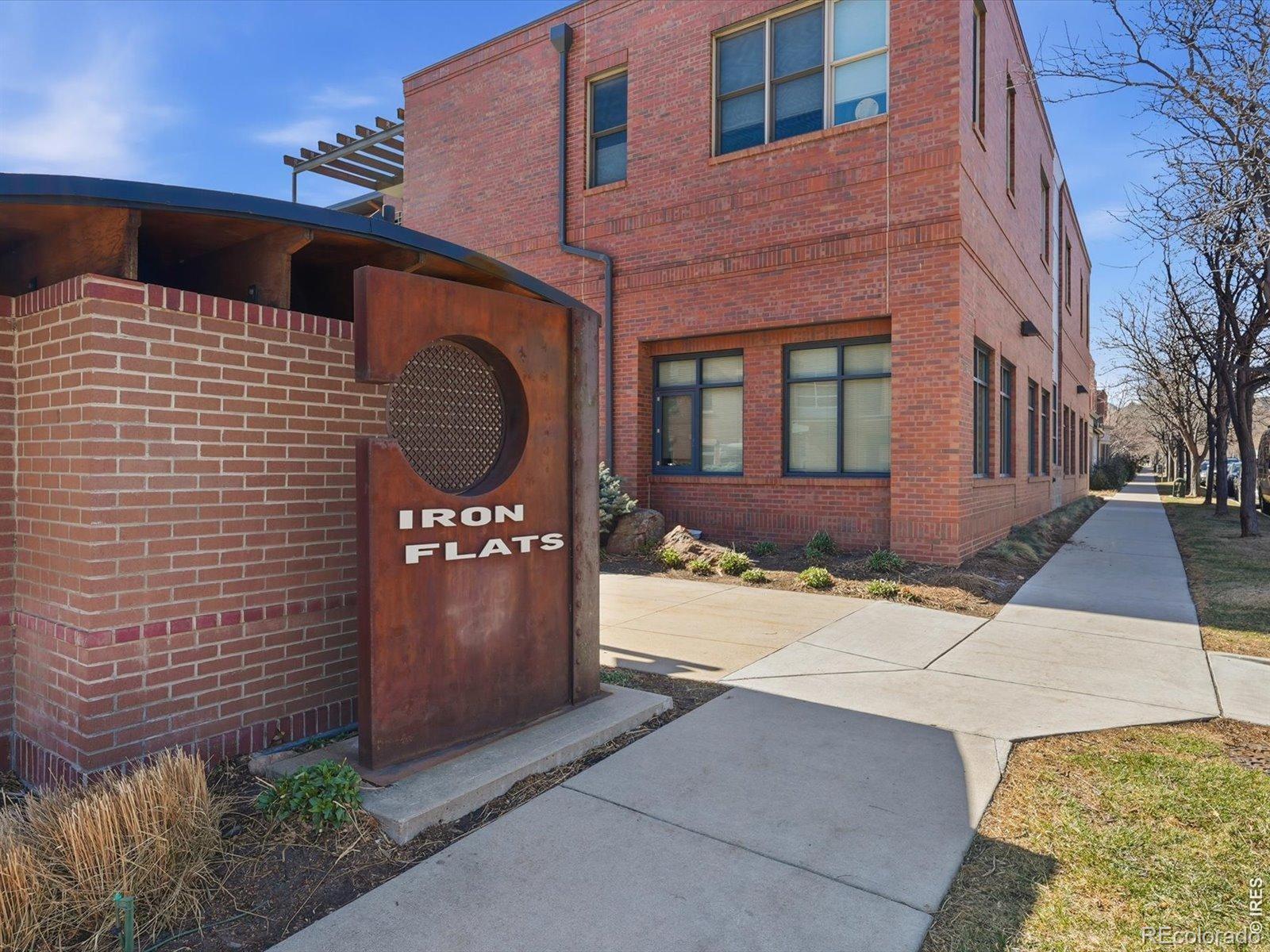 2336 Spruce Street 5