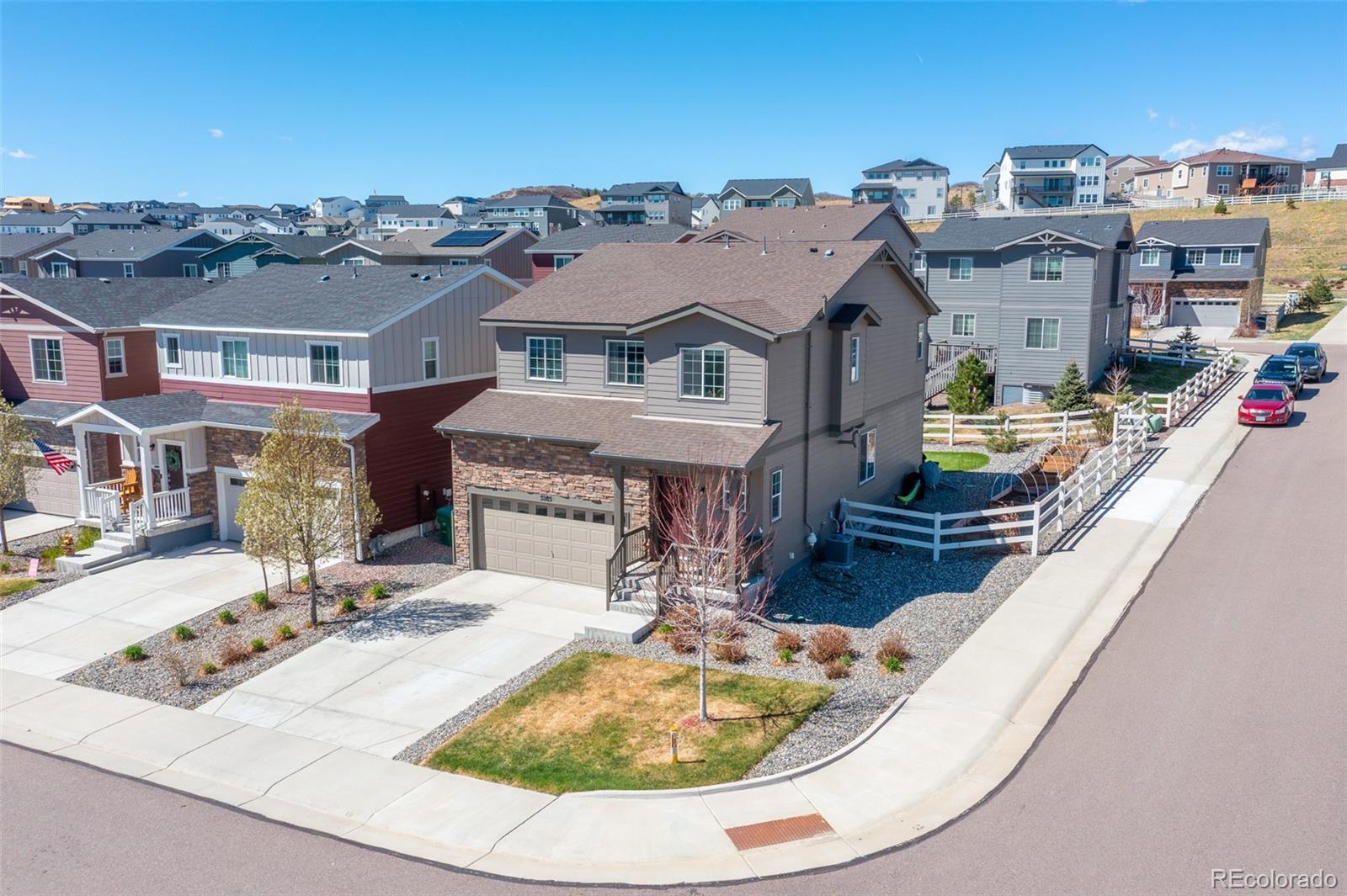 5285 Blue Lunar Lane