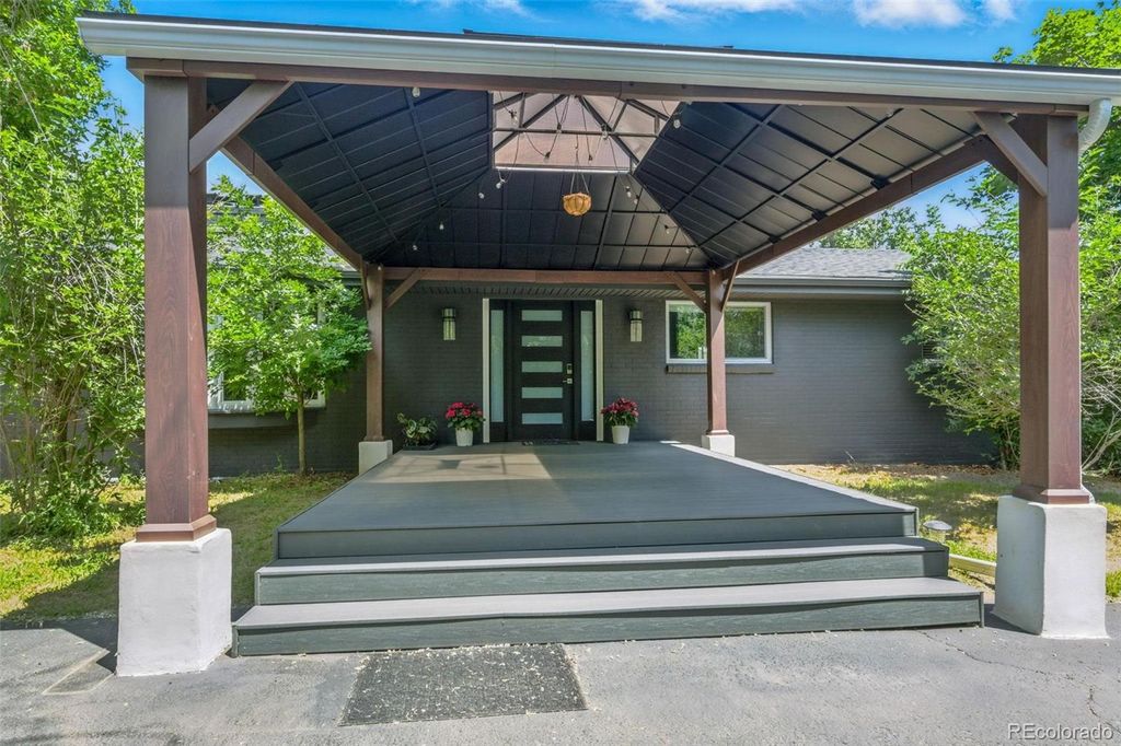 Photo of 6505 W Hampden Avenue, Lakewood, CO 80227 (MLS # 5682013)
