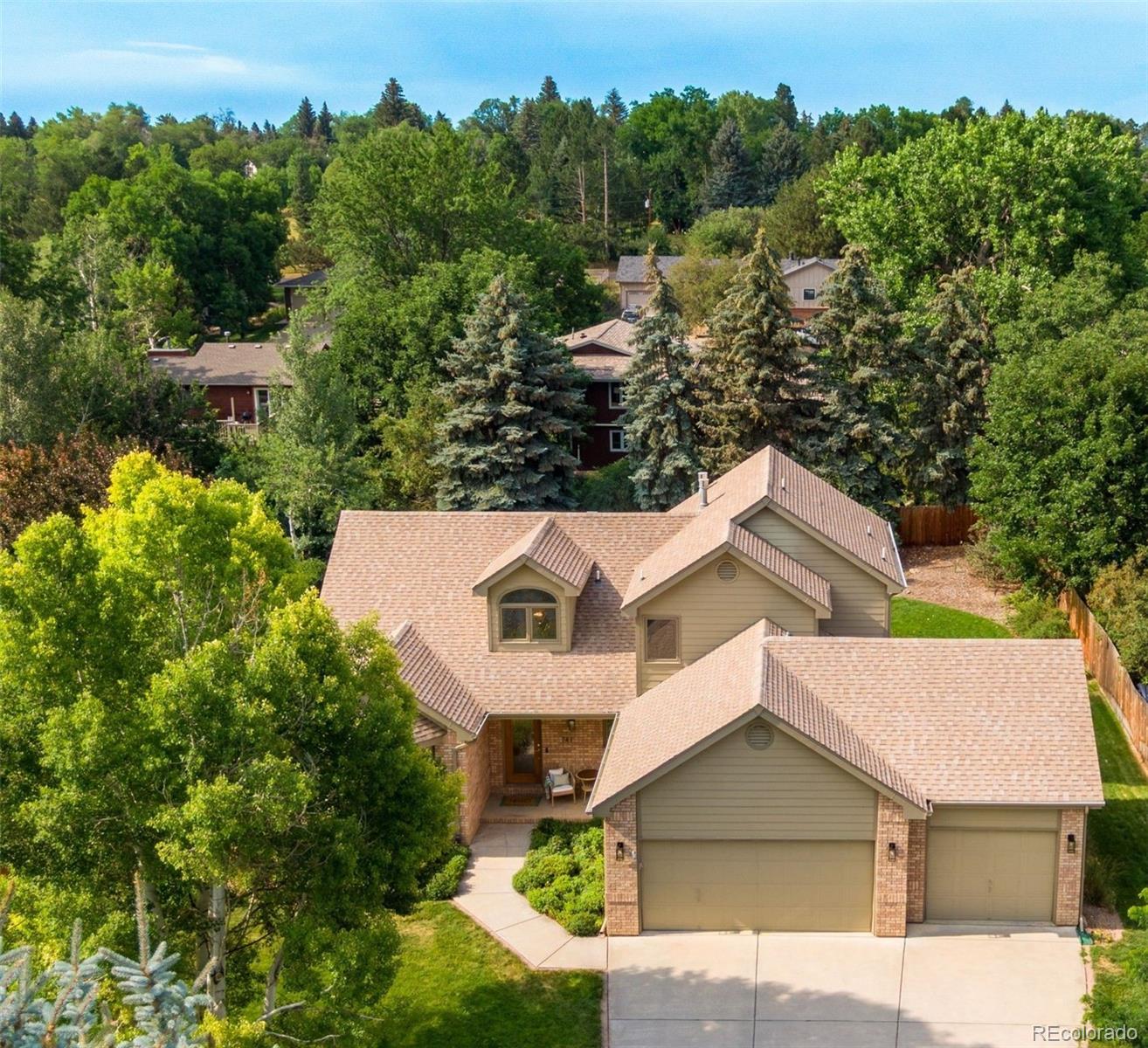 741 Knollwood Circle