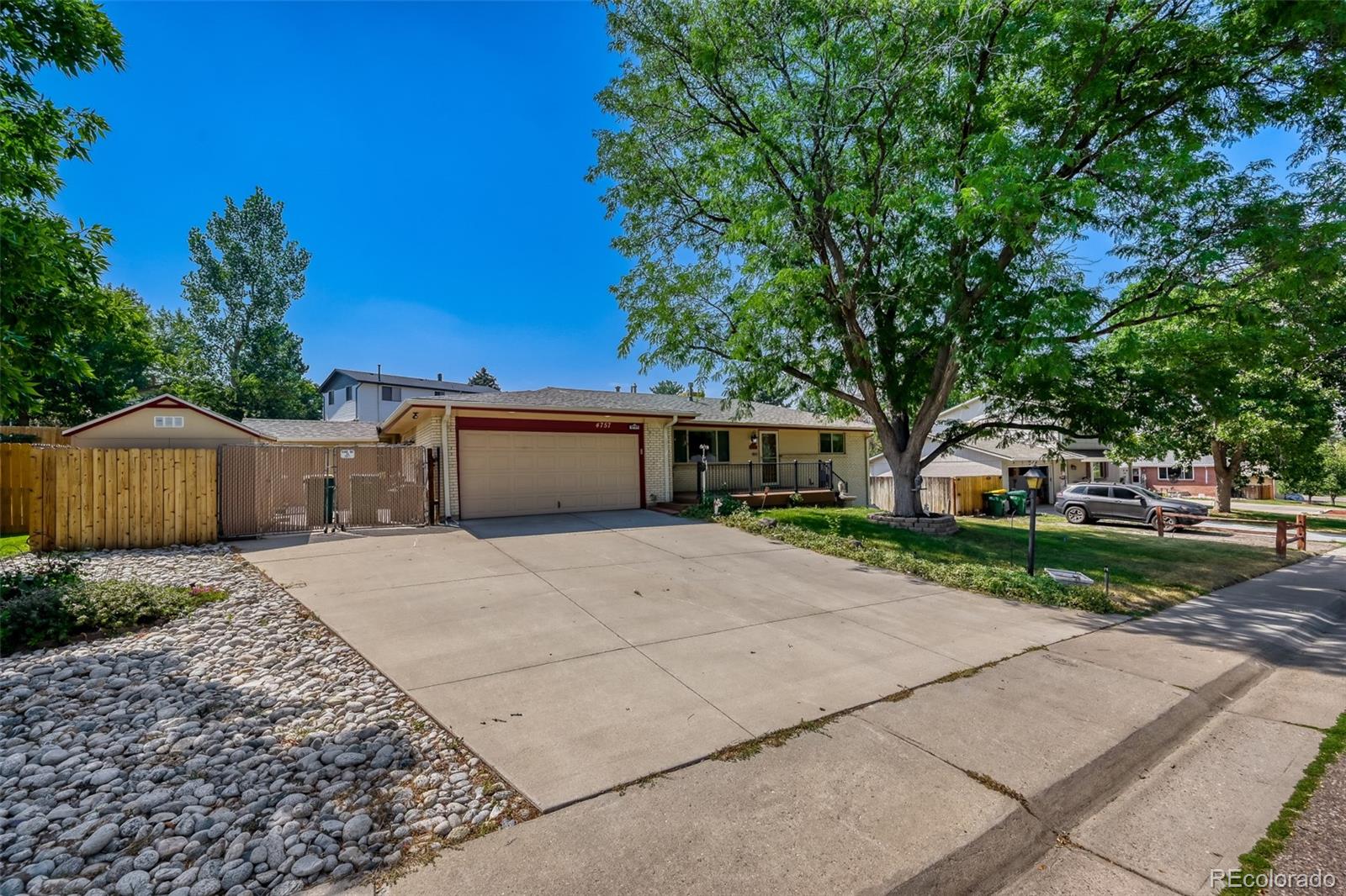 4757 S Oak Court
