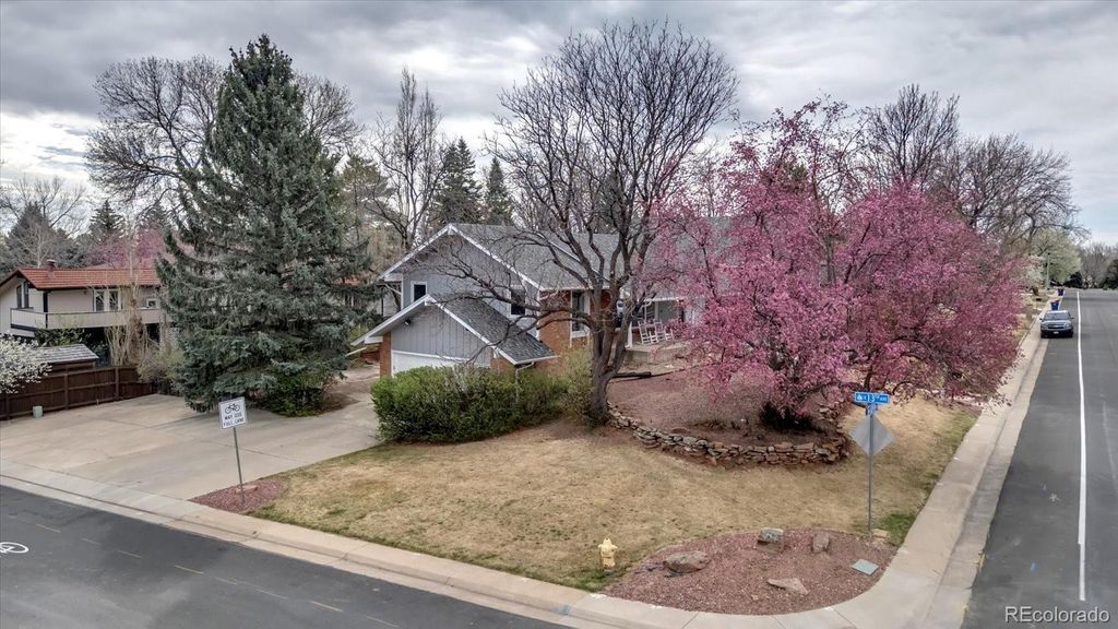 Photo of 1296 Aspen Street, Broomfield, CO 80020 (MLS # 5360426)